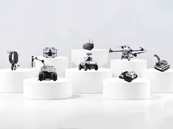 Tianjin Weide Aviation deepens scene cooperation, landing multiple practical projects for tracked/wheeled chassis and wall climbing robots